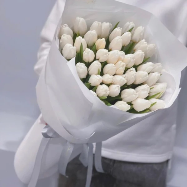Букет из 49 тюльпан